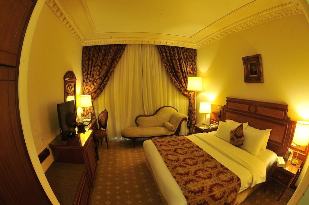 Serenada Golden Palace - Boutique Hotel Beirut Exterior photo